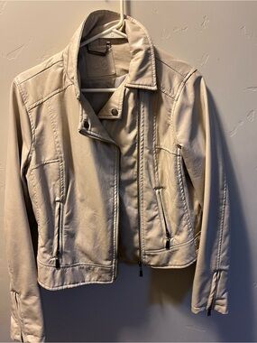 J2 Stylish Cream/Beige Faux Leather Jacket motorcycles Measurement close to M/L